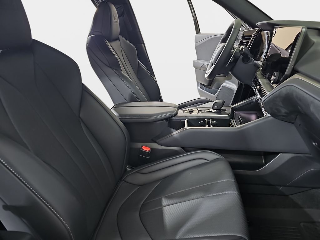 New 2026 Lexus TX 500h AWD image 12