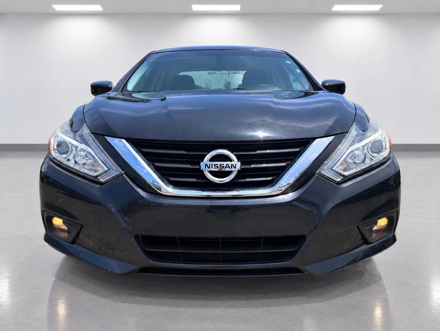 Used 2018 Nissan Altima 2.5 SV FWD image 2