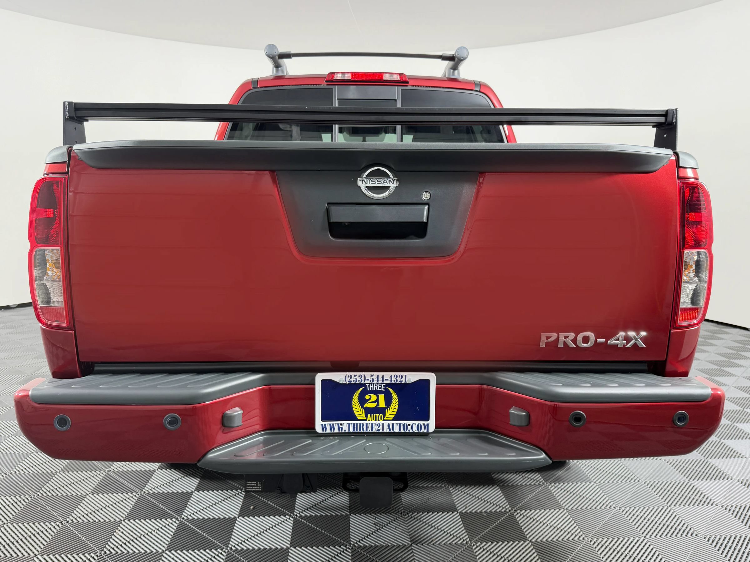 Used 2021 Nissan Frontier PRO-4X w/ Pro-4x Utility Package AWD/4WD image 8