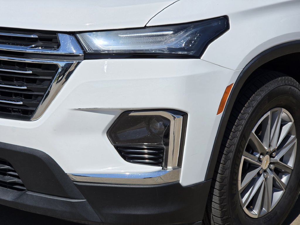 Used 2022 Chevrolet Traverse LT FWD image 8