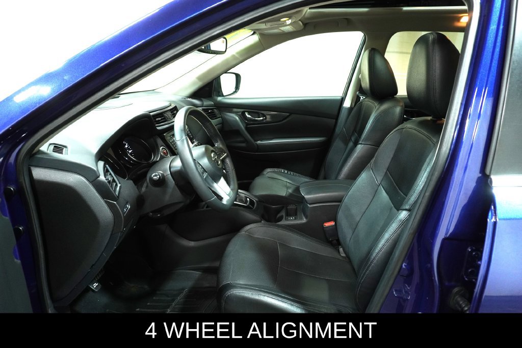 Used 2017 Nissan Rogue SL w/ SL Premium Package AWD/4WD image 2