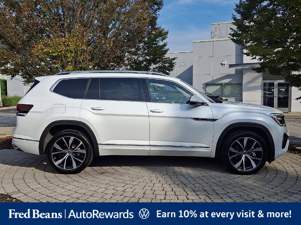 Certified 2026 Volkswagen Atlas SEL Premium R-Line AWD/4WD image 9