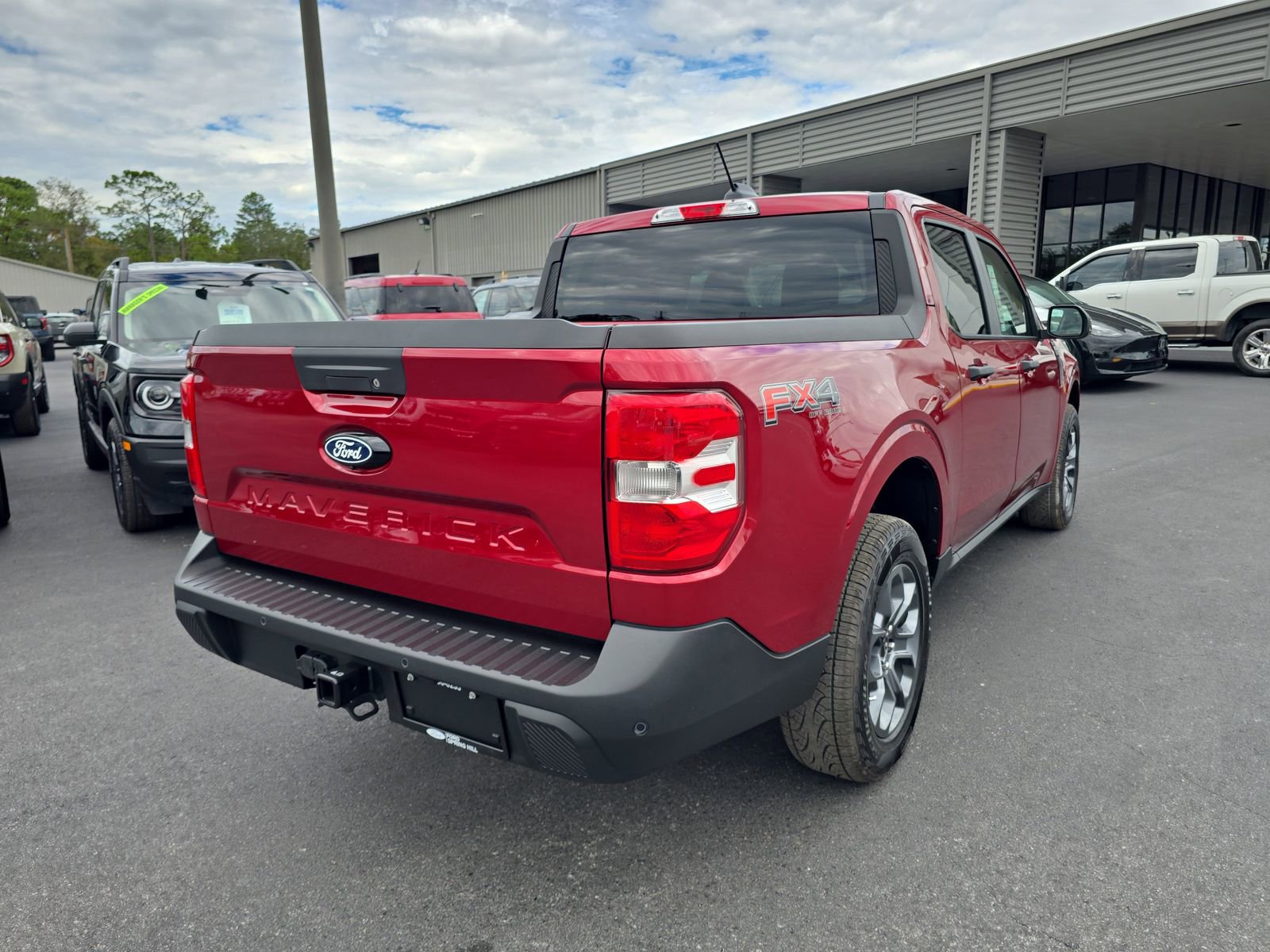 New 2025 Ford Maverick XLT w/ XLT Luxury Package image 4