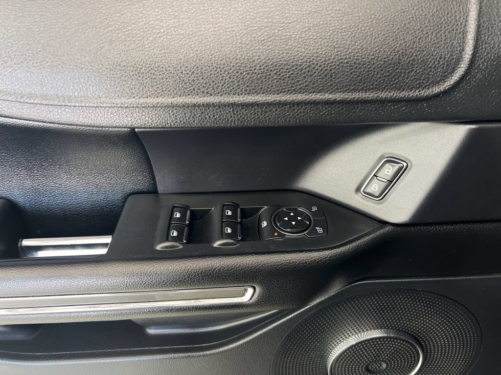 Used 2019 Ford Expedition XLT w/ Equipment Group 201A AWD/4WD image 21
