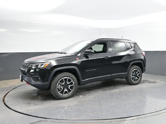 New 2026 Jeep Compass Trailhawk AWD/4WD image 6