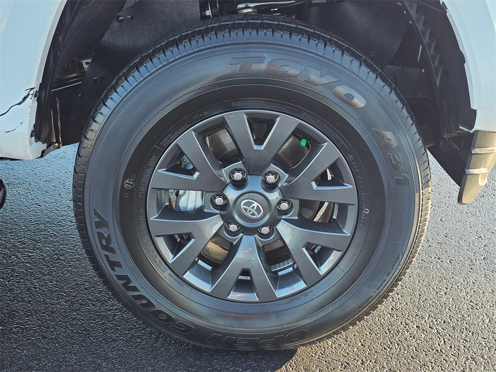 Used 2022 Toyota Tacoma SR5 image 9