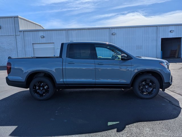 New 2026 Honda Ridgeline Black Edition image 6