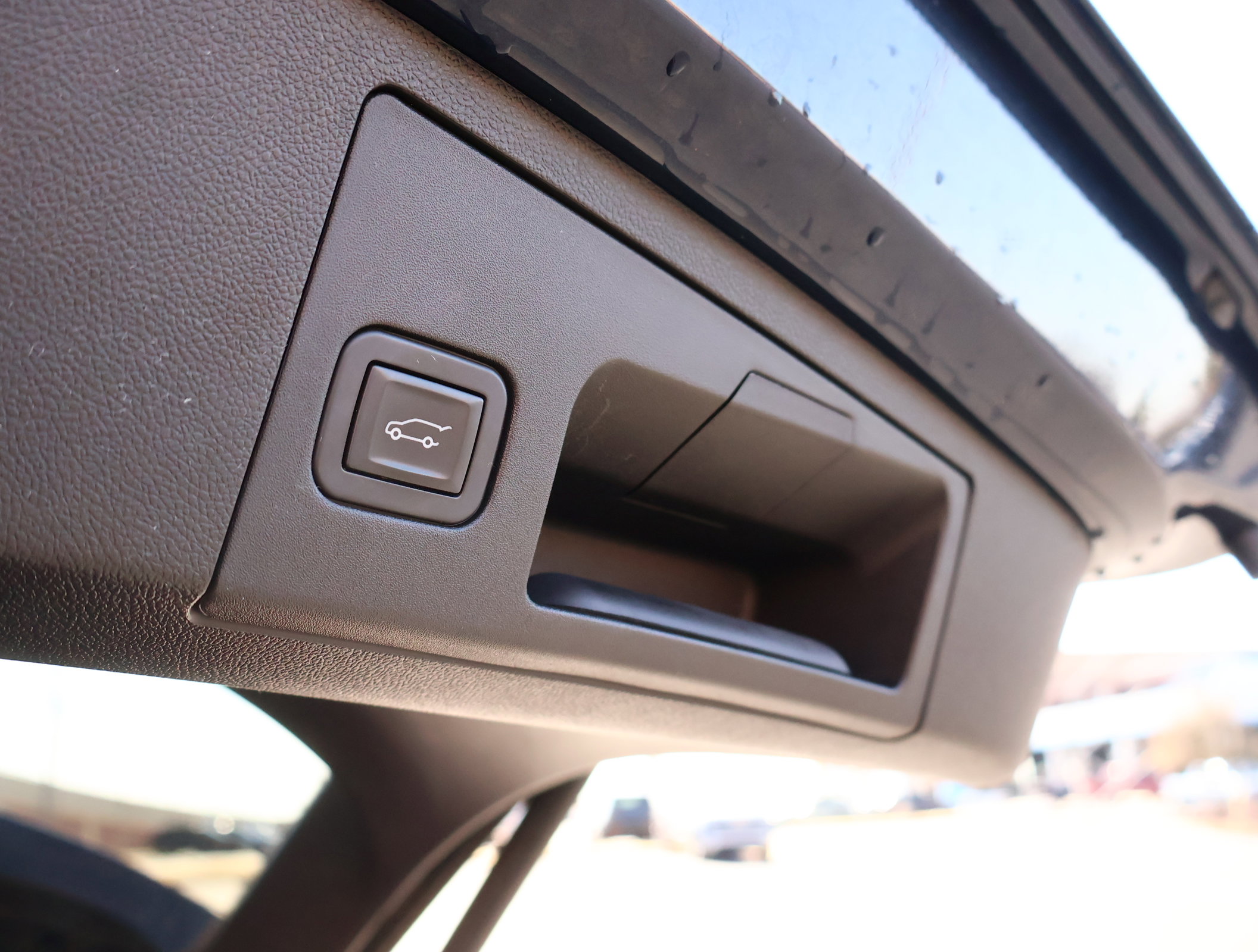 Used 2019 Cadillac XT4 Premium Luxury image 26