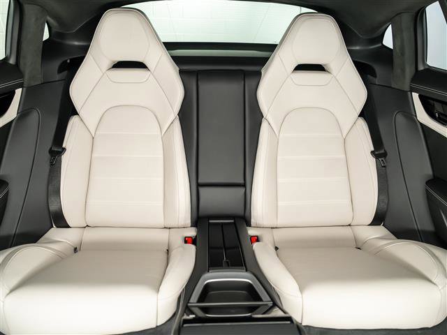 New 2026 Porsche Panamera Turbo image 31