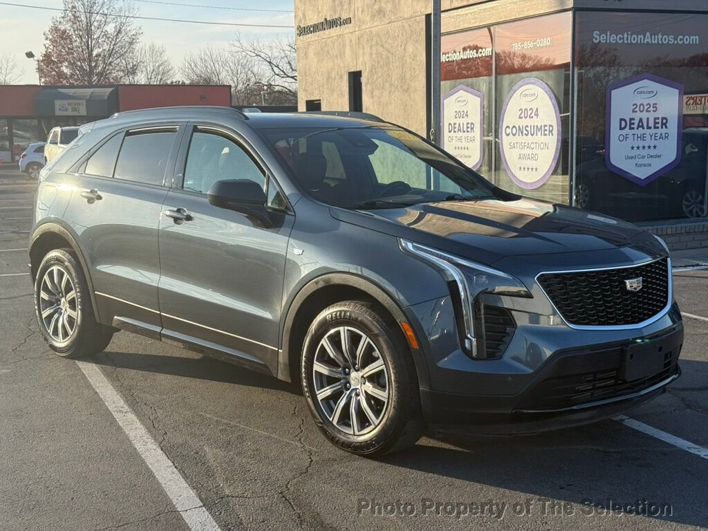 Used 2019 Cadillac XT4 Sport image 3