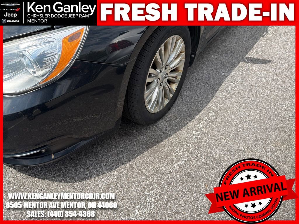 Used 2012 Chrysler 200 Limited FWD image 5