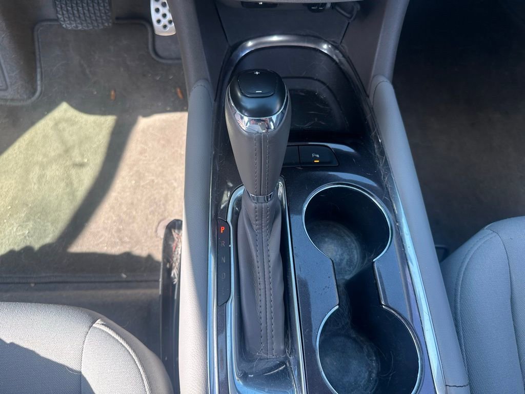 Used 2017 Chevrolet Malibu LT w/ Driver Confidence Package image 25