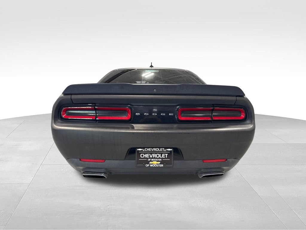 Used 2018 Dodge Challenger R/T w/ Blacktop Package RWD image 44
