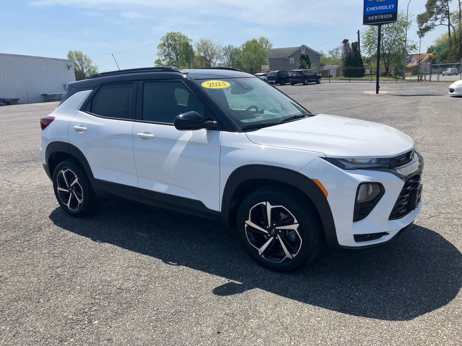 Used 2023 Chevrolet TrailBlazer RS w/ Sun and Liftgate Package image 6