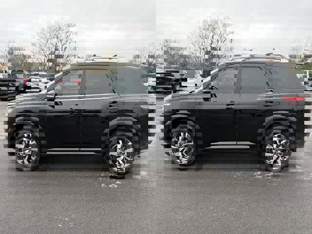 Used 2023 Nissan Pathfinder SL image 24