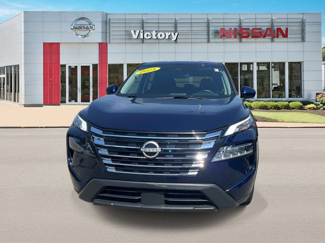 Used 2025 Nissan Rogue SV AWD/4WD image 8