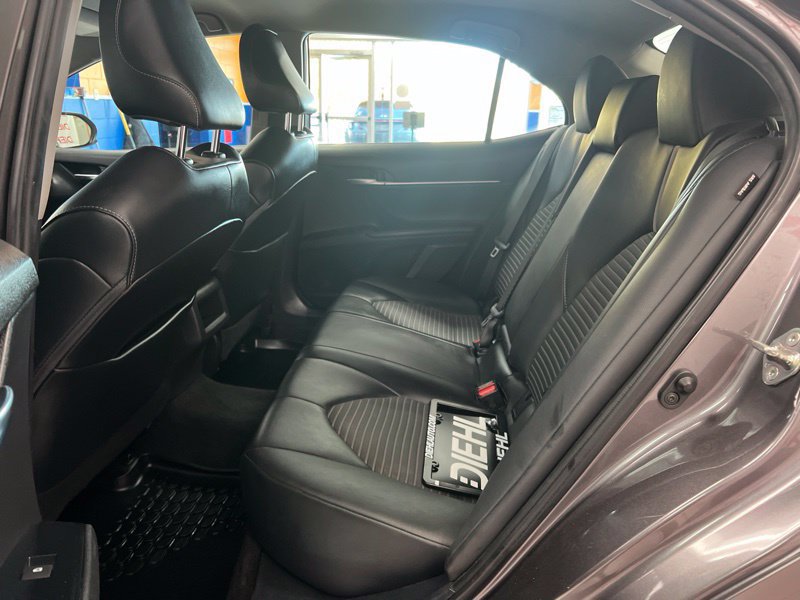 Used 2020 Toyota Camry SE FWD image 14