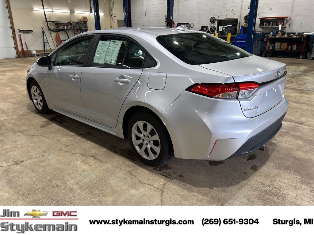 Used 2024 Toyota Corolla LE FWD image 6