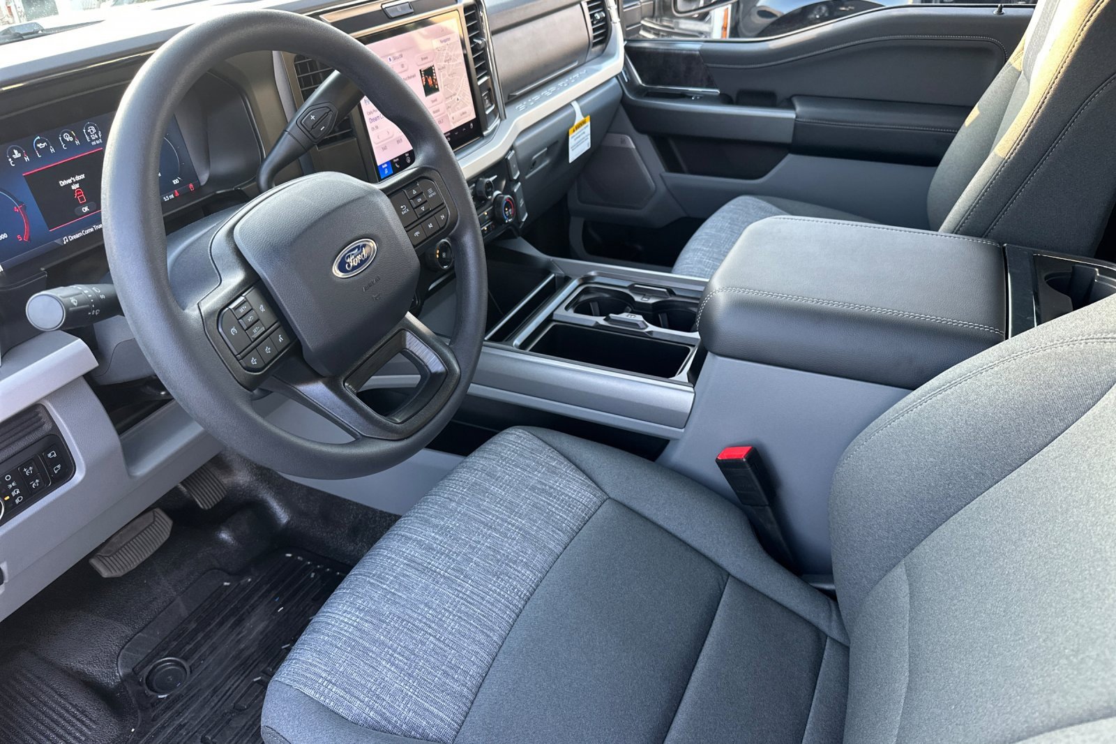 New 2026 Ford F250 XLT w/ XLT Premium Package image 9