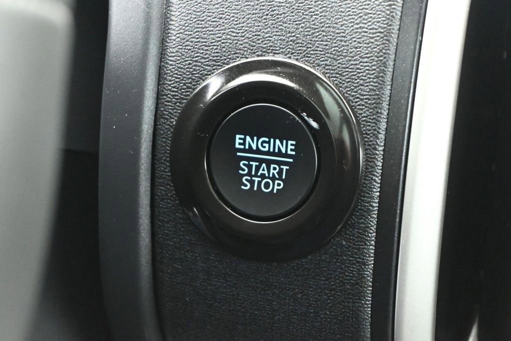 Used 2025 Ford Expedition Active AWD/4WD image 15