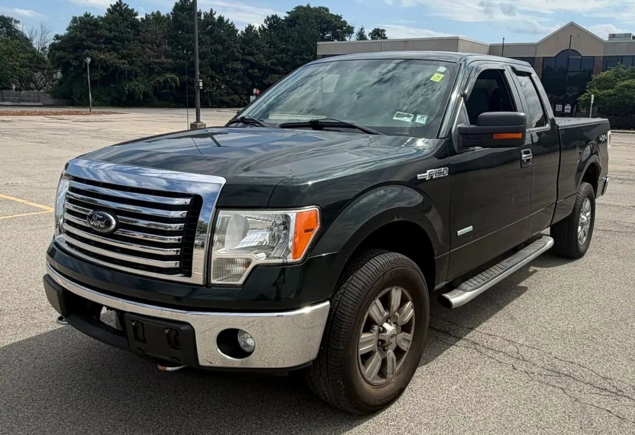 Used 2012 Ford F150 XLT w/ XLT Chrome Pkg AWD/4WD image 3