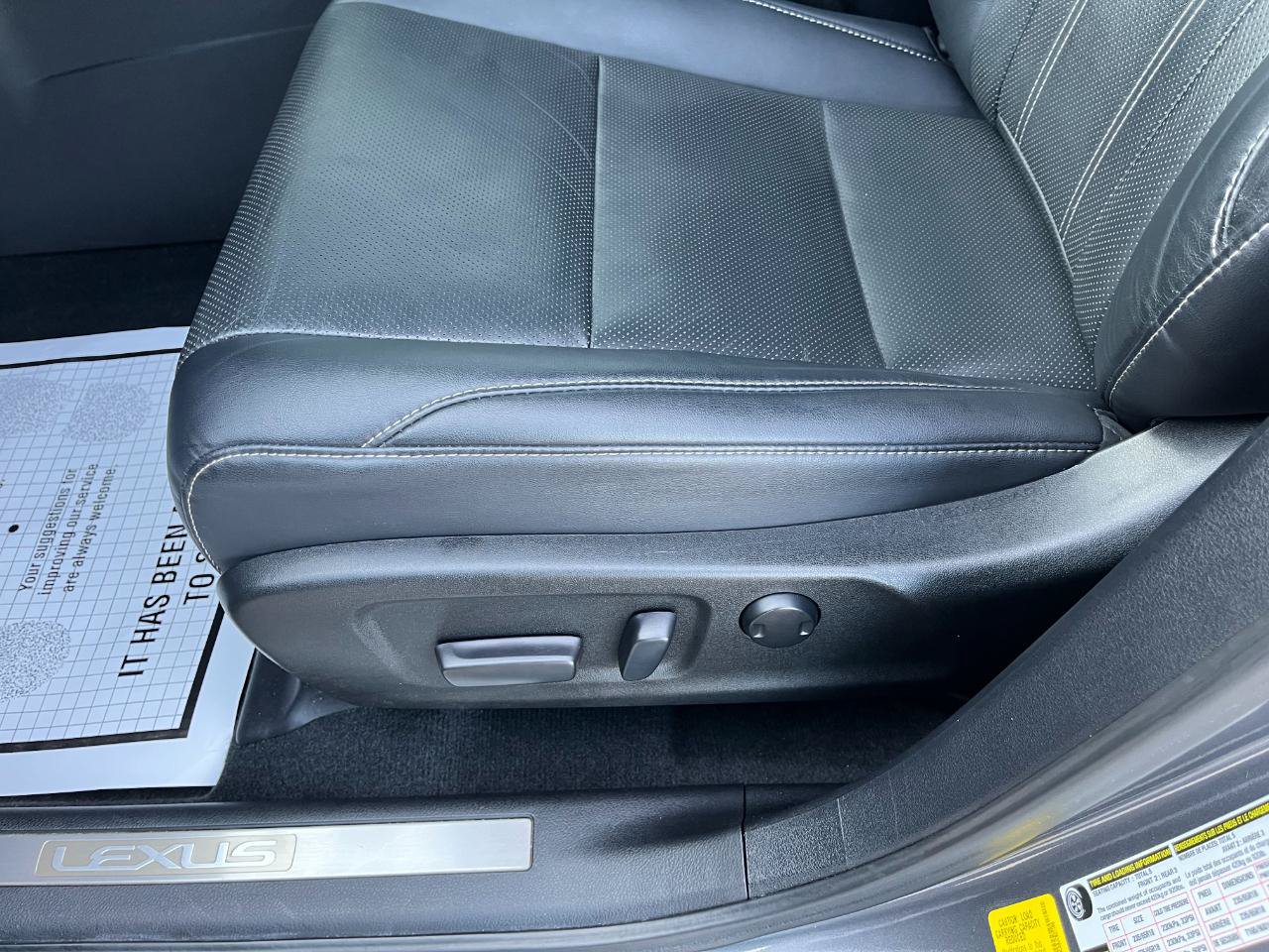 Used 2018 Lexus RX 450h AWD w/ Premium Package image 22