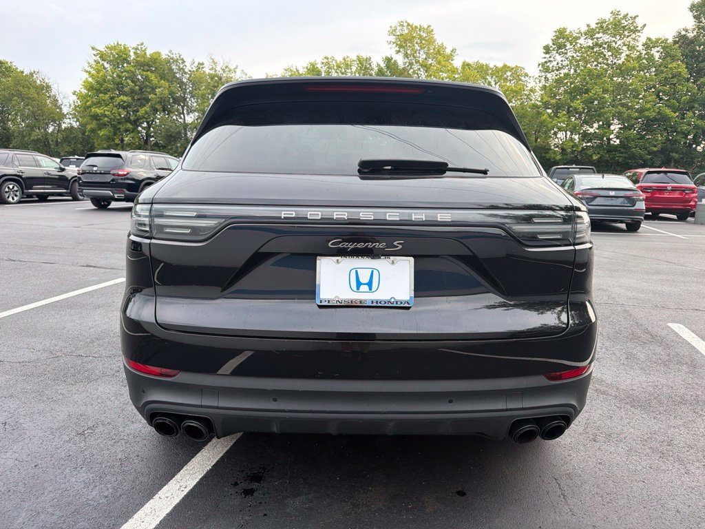 Used 2022 Porsche Cayenne S AWD/4WD image 4