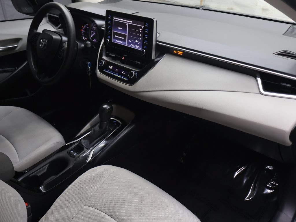 Used 2020 Toyota Corolla LE FWD image 10