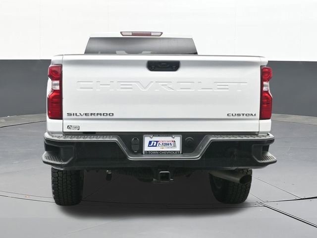 Used 2024 Chevrolet Silverado 2500 Custom w/ Custom Convenience Package AWD/4WD image 11