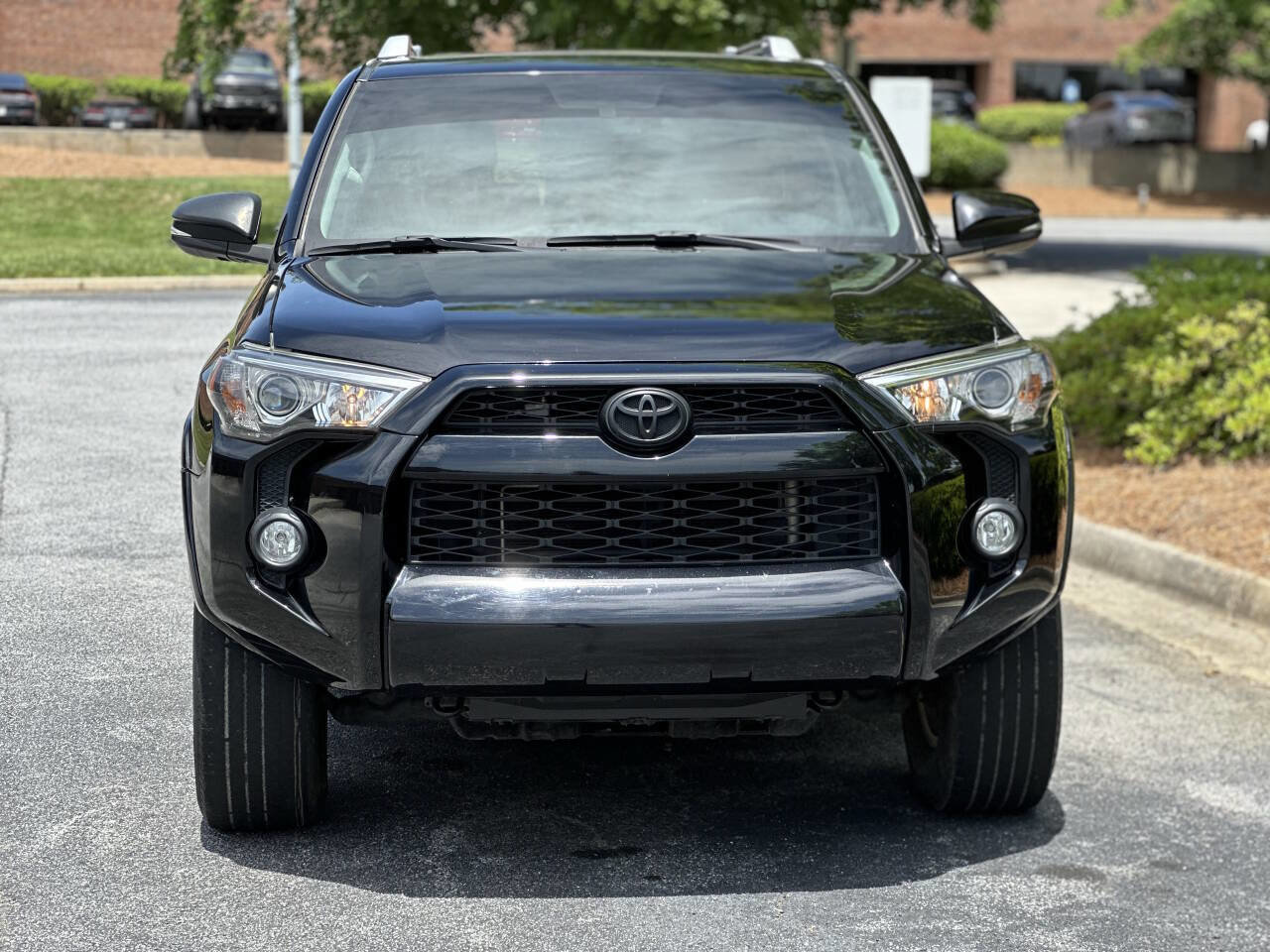 Used 2017 Toyota 4Runner SR5 Premium AWD/4WD image 2