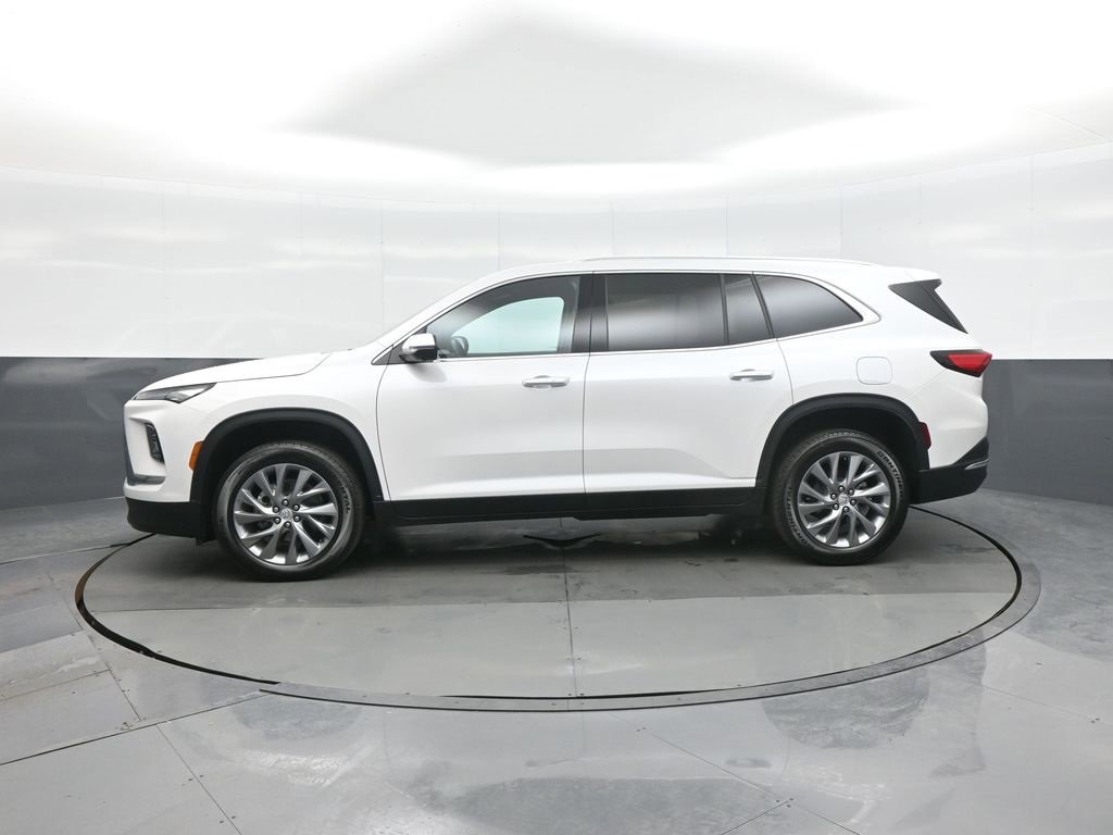 Used 2025 Buick Enclave Preferred w/ Power Package image 4
