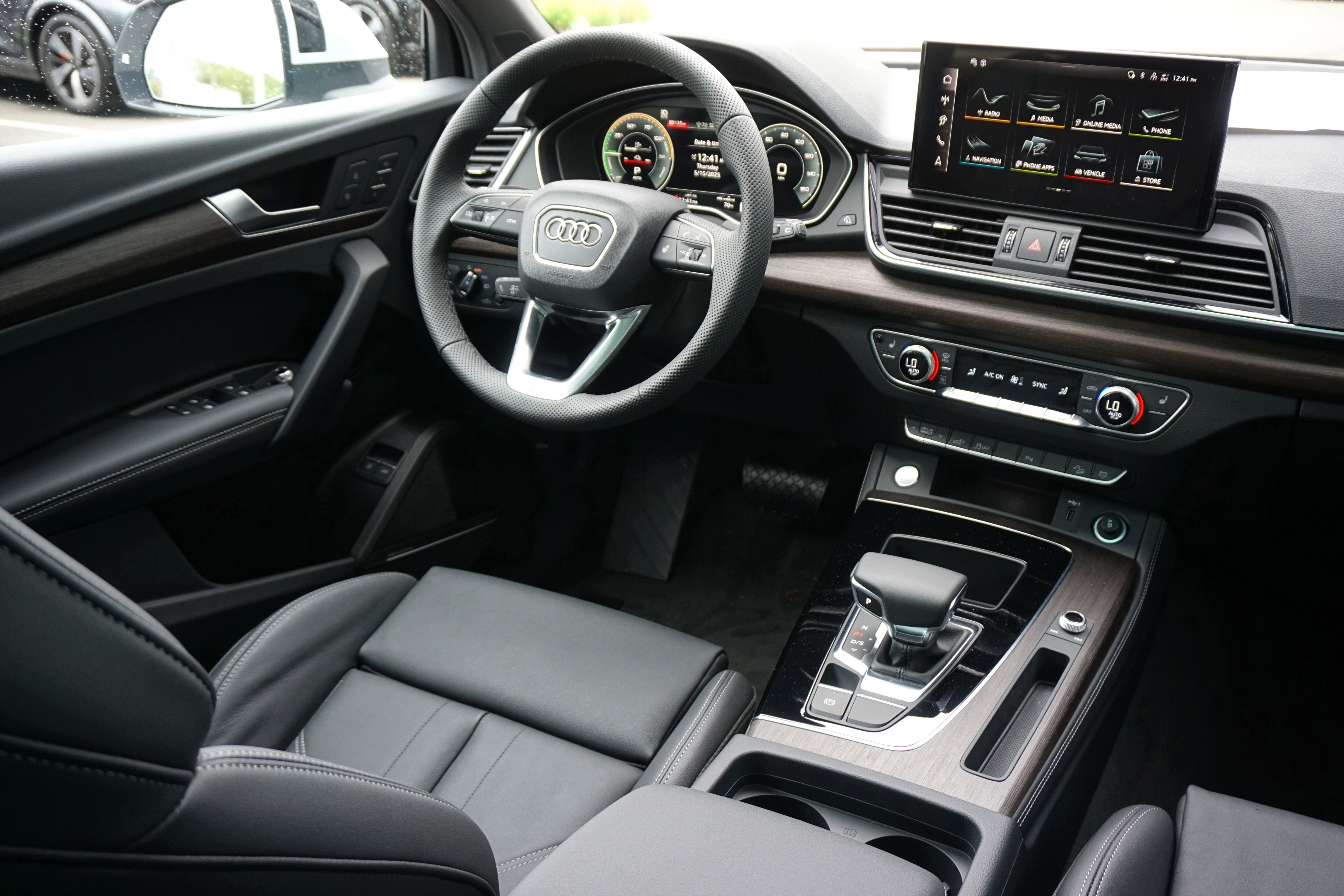 New 2025 Audi Q5 e Premium Plus image 4
