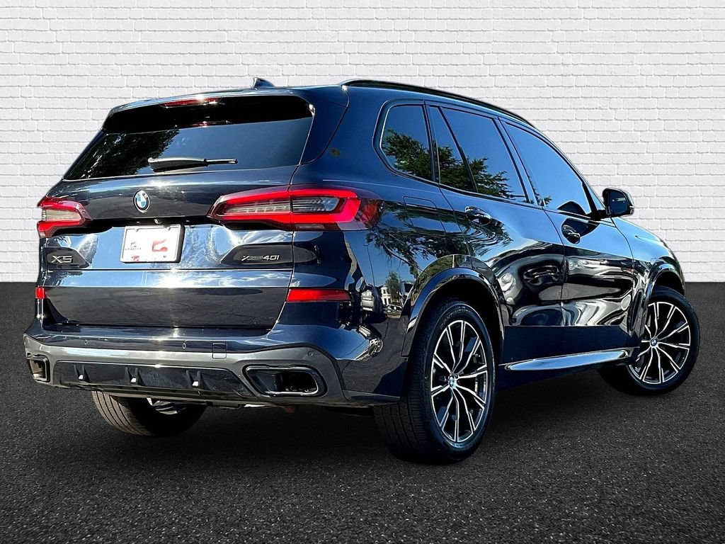 Used 2022 BMW X5 xDrive40i w/ M Sport Package AWD/4WD image 6