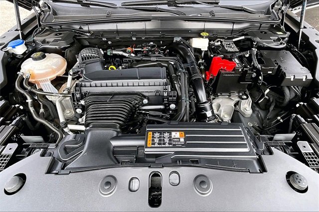 Used 2025 Lincoln Nautilus Premier image 9