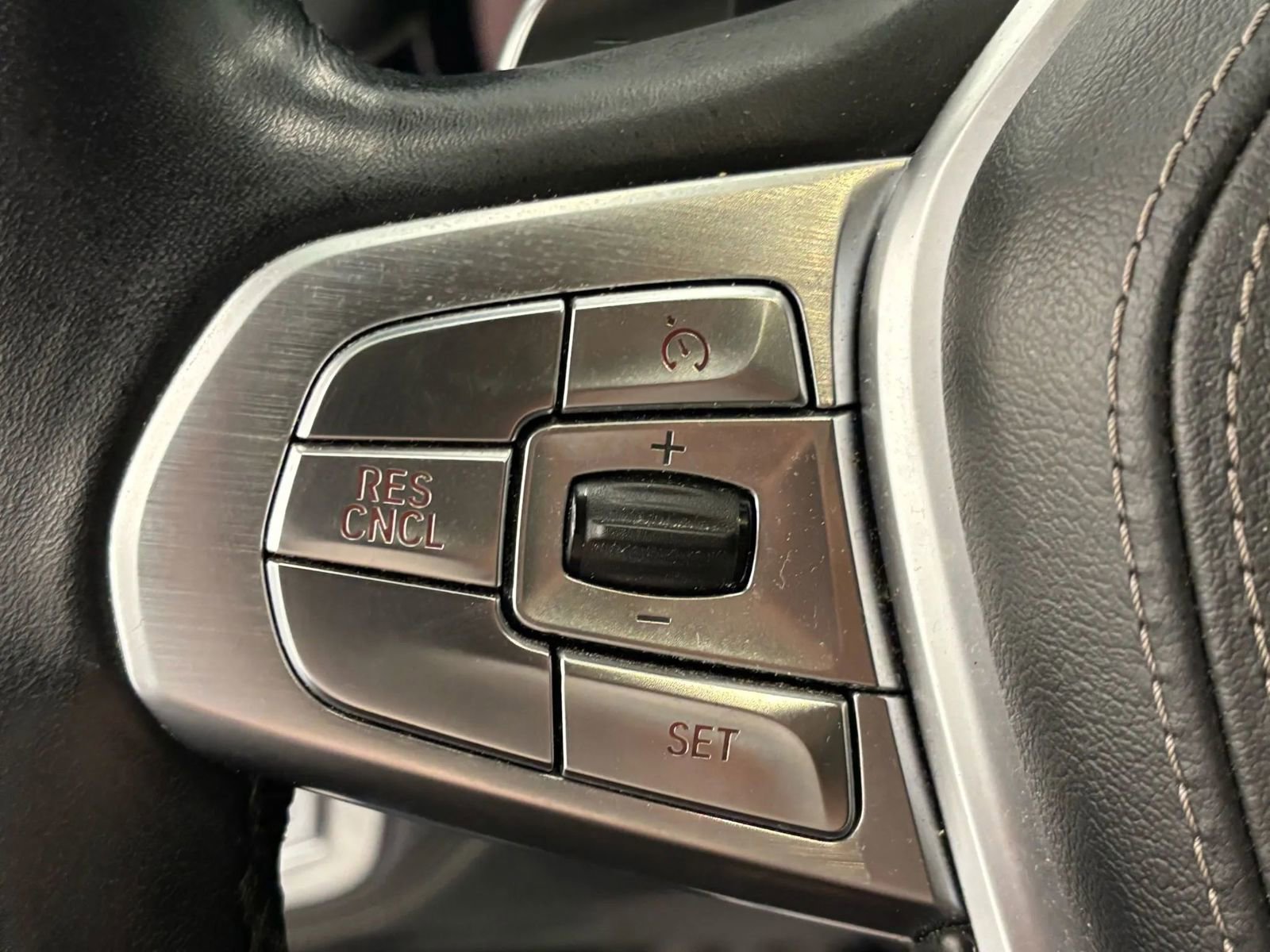 Used 2018 BMW 750i xDrive image 49