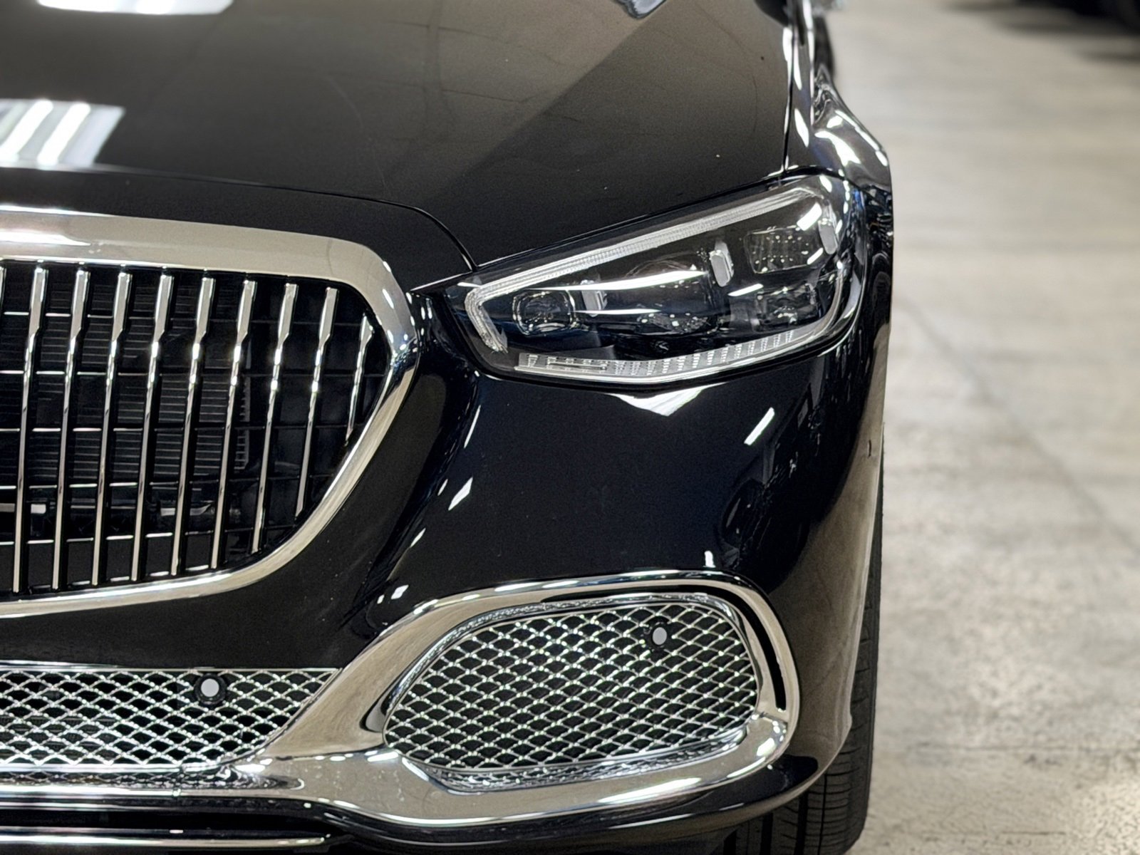 New 2026 Mercedes-Benz Maybach S 680 4MATIC image 7