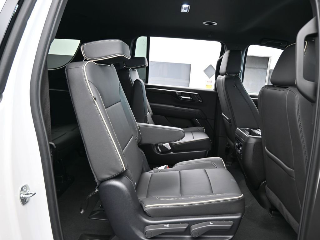 New 2025 Chevrolet Suburban Premier image 53