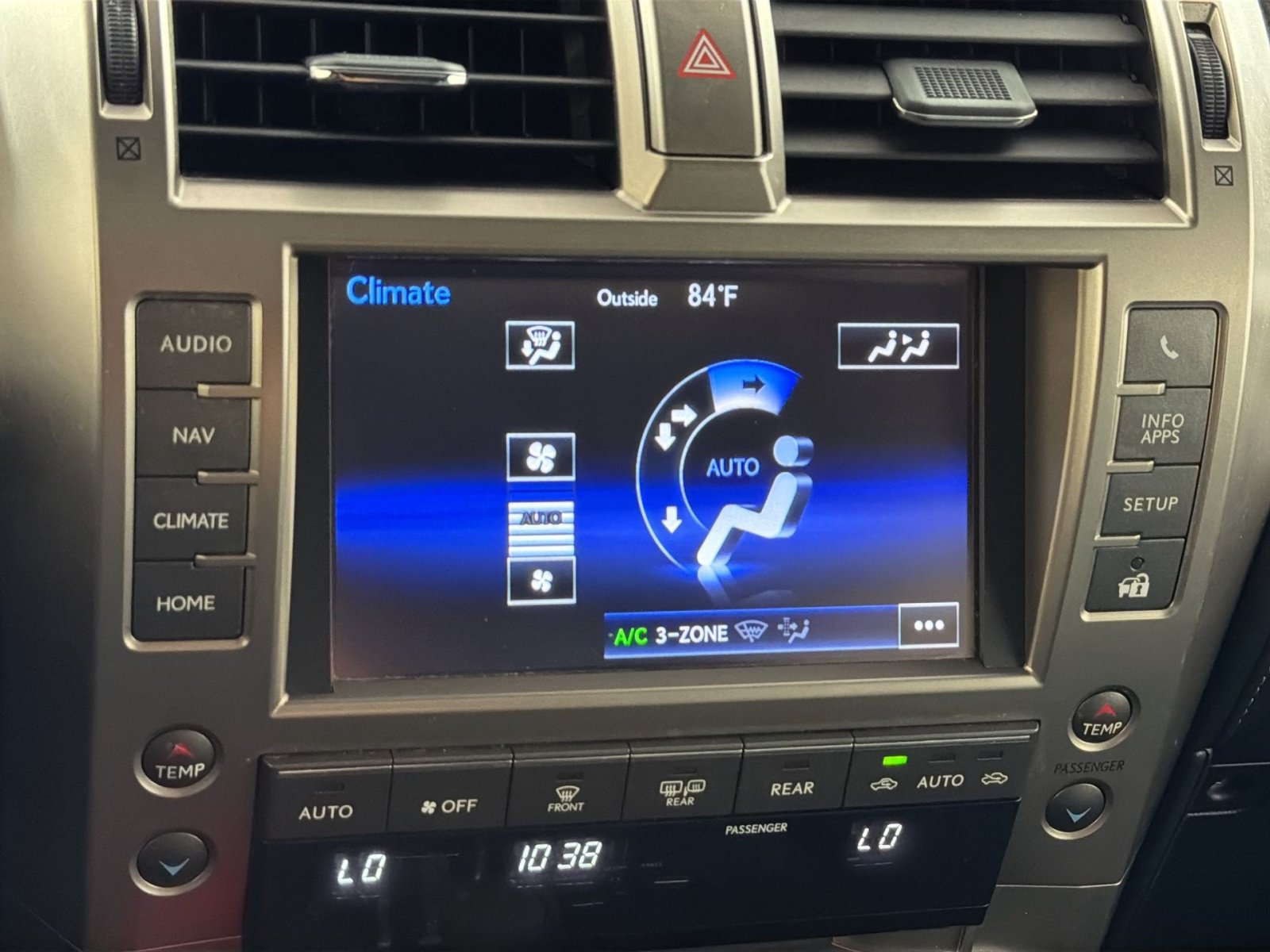 Used 2020 Lexus GX 460 Premium w/ Premium Package AWD/4WD image 21