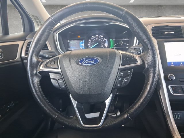 Used 2019 Ford Fusion SEL FWD image 27
