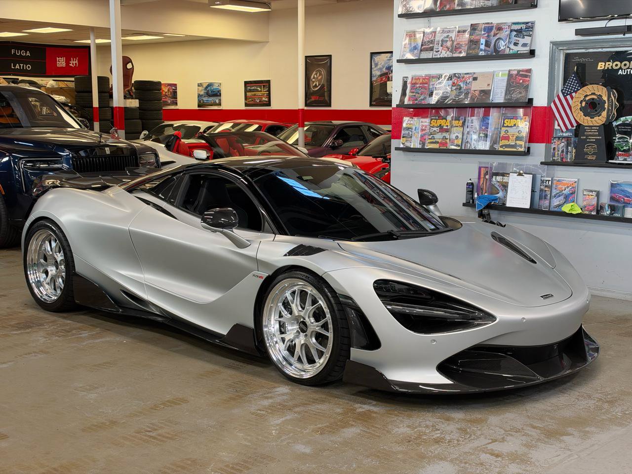 Used 2020 McLaren 720S Performance RWD image 5