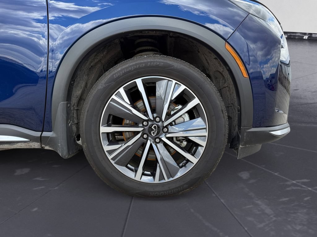 Certified 2026 INFINITI QX60 Luxe w/ Family Package AWD/4WD image 24