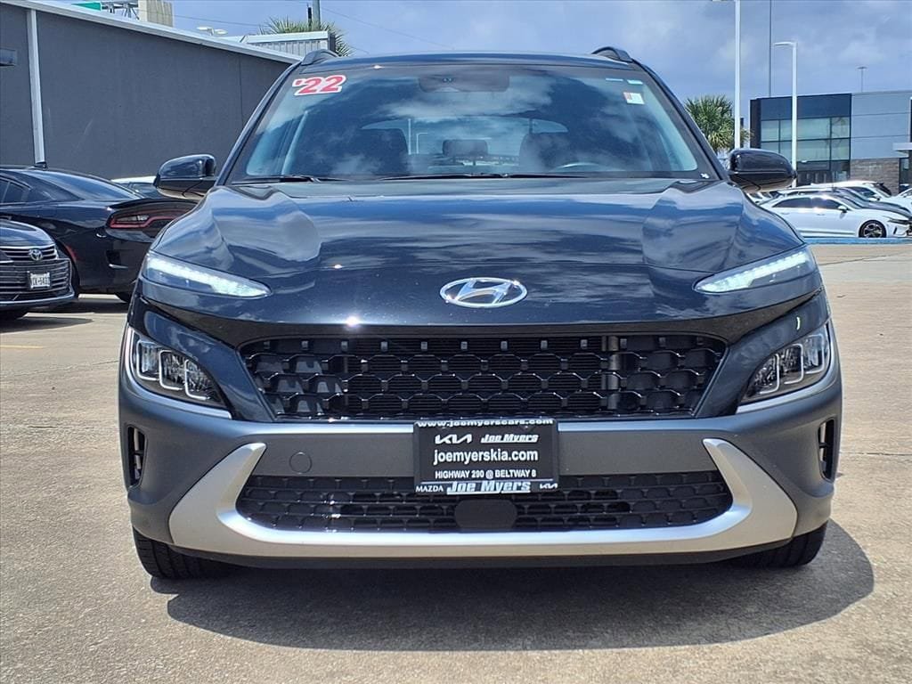 Used 2022 Hyundai Kona Limited w/ Winter Weather Package image 3