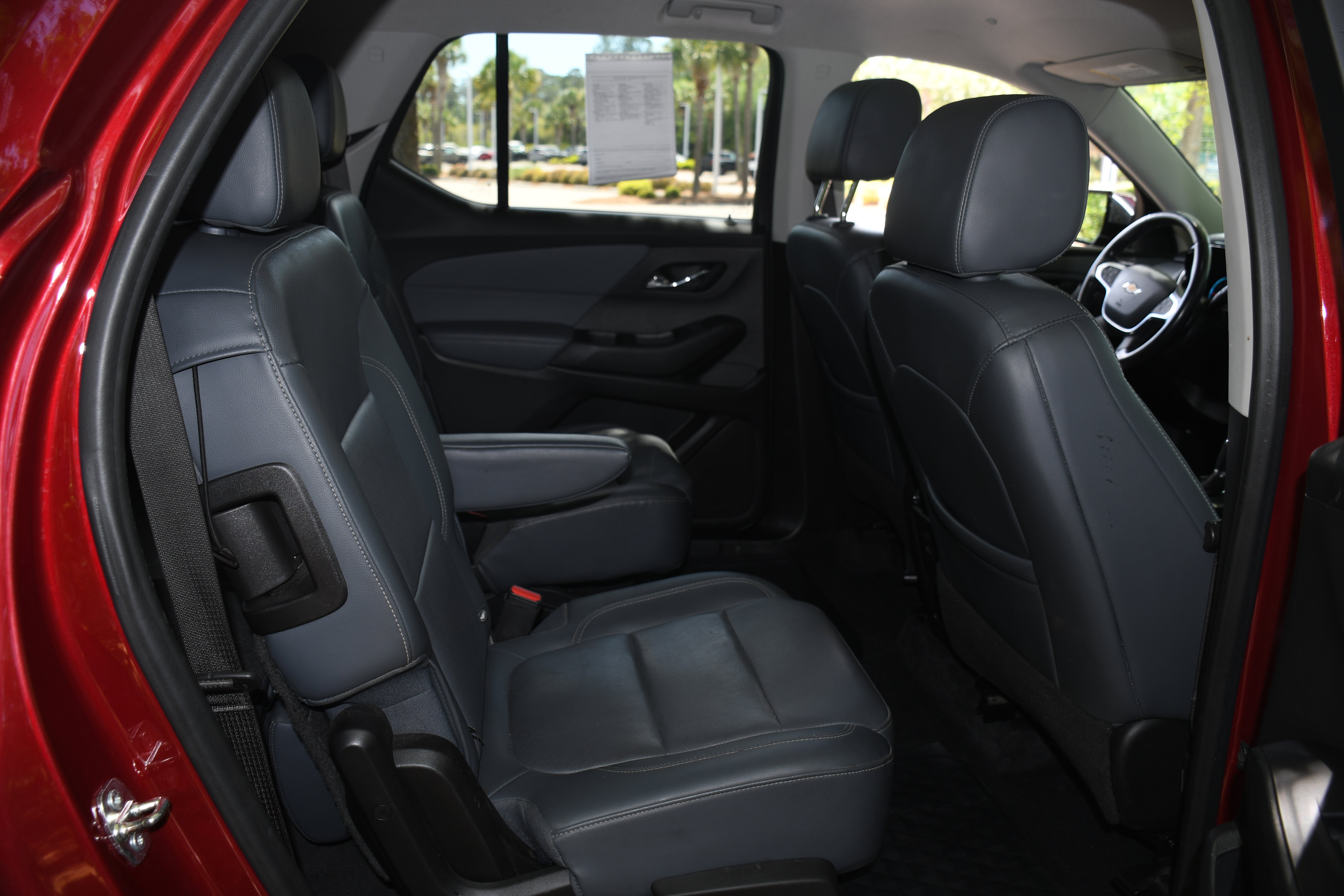 Used 2020 Chevrolet Traverse Premier FWD image 20