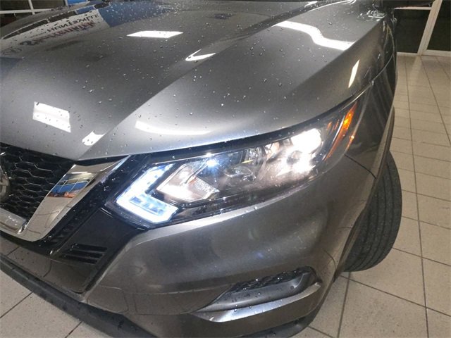 Used 2020 Nissan Rogue Sport S image 26