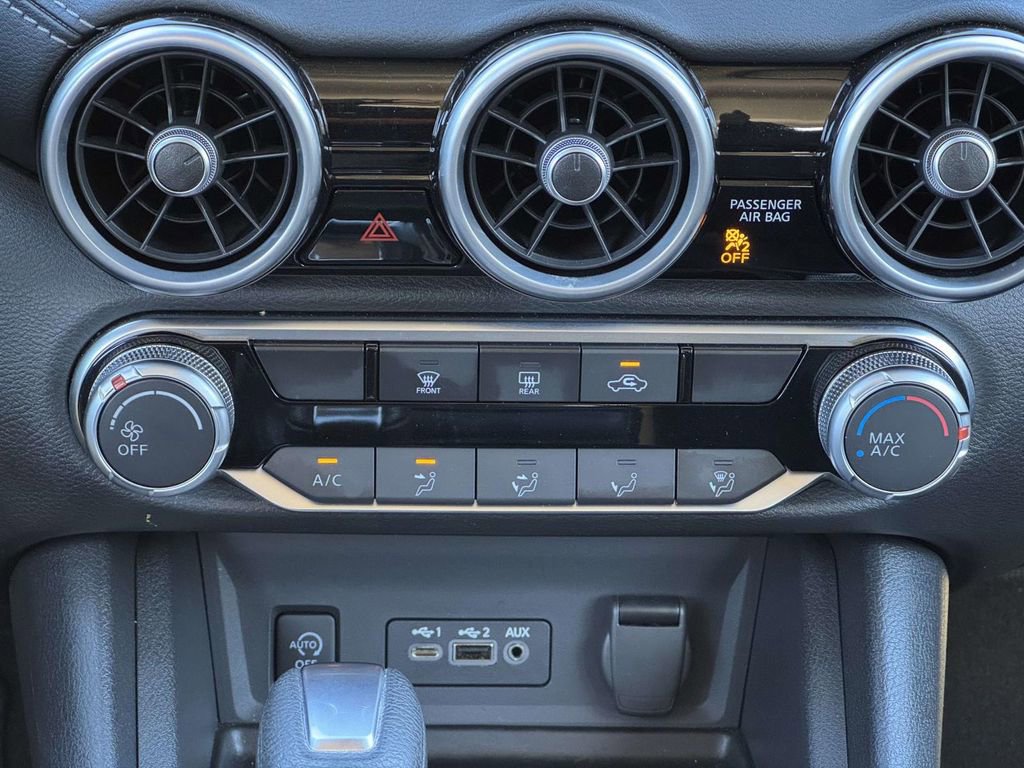 Used 2025 Nissan Sentra SV image 5