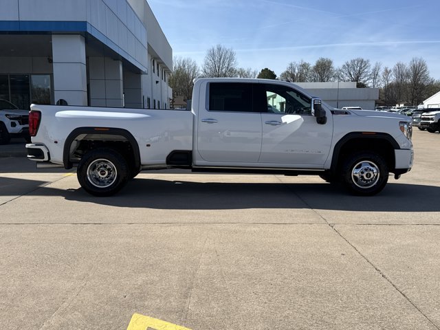 Used 2022 GMC Sierra 3500 Denali AWD/4WD image 2