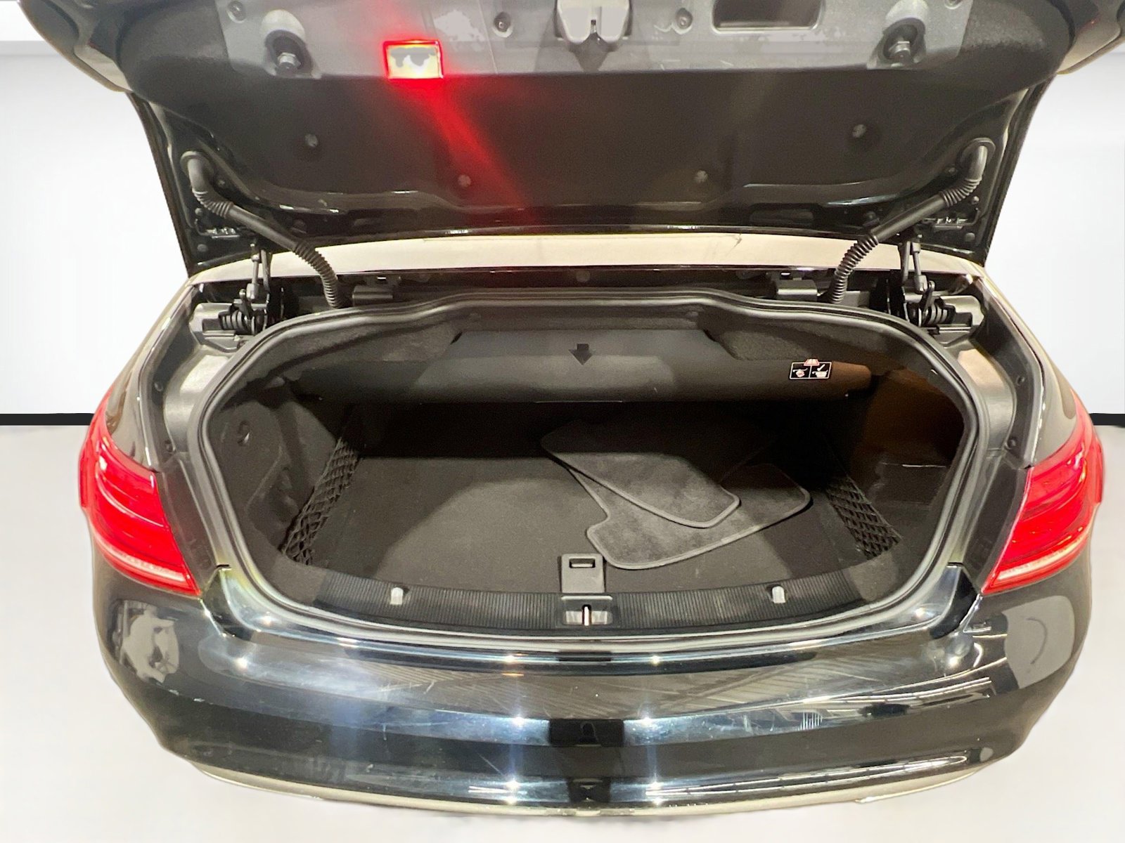 Used 2016 Mercedes-Benz E 400 Cabriolet image 18
