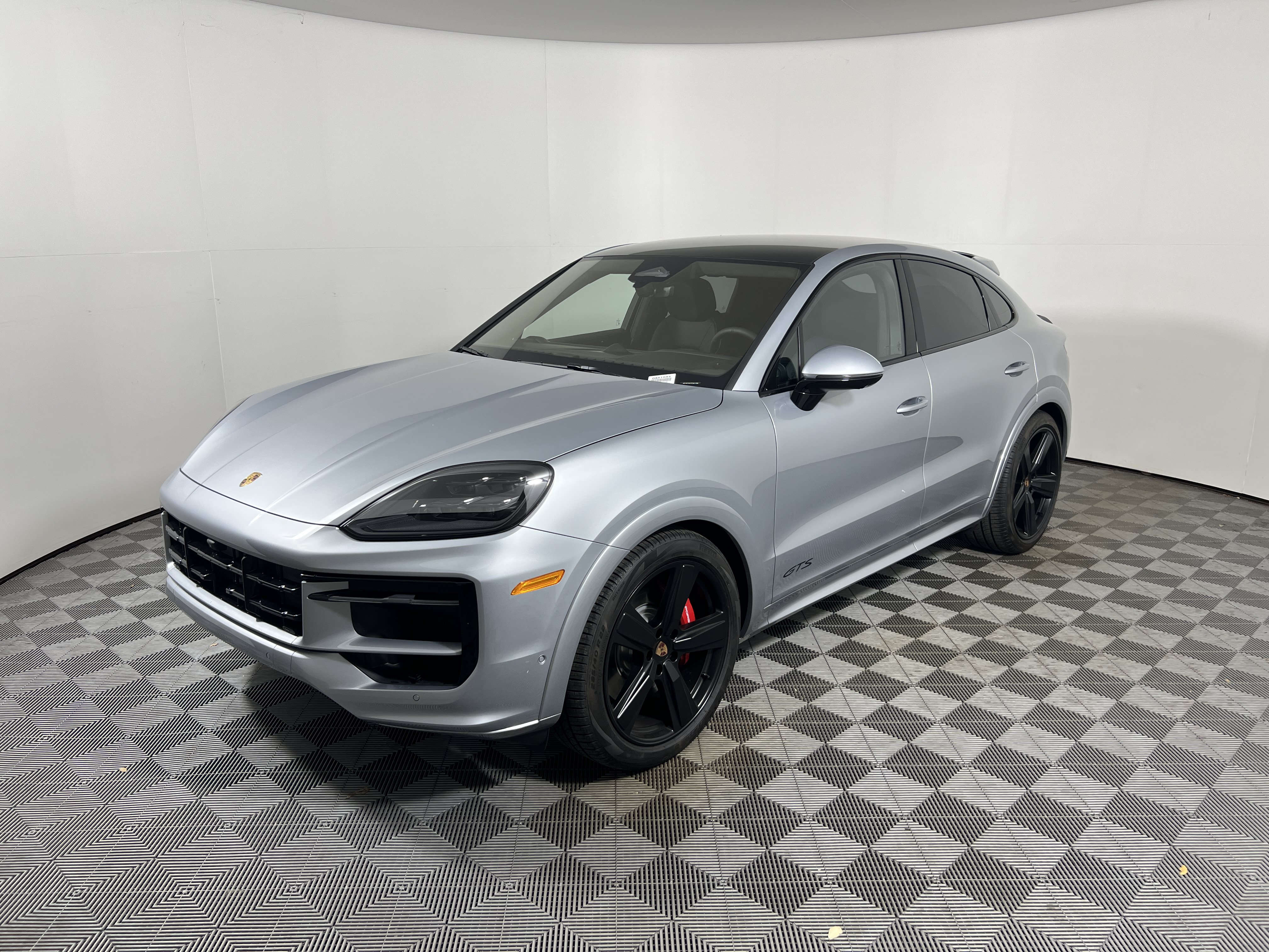Certified 2026 Porsche Cayenne GTS AWD/4WD image 11