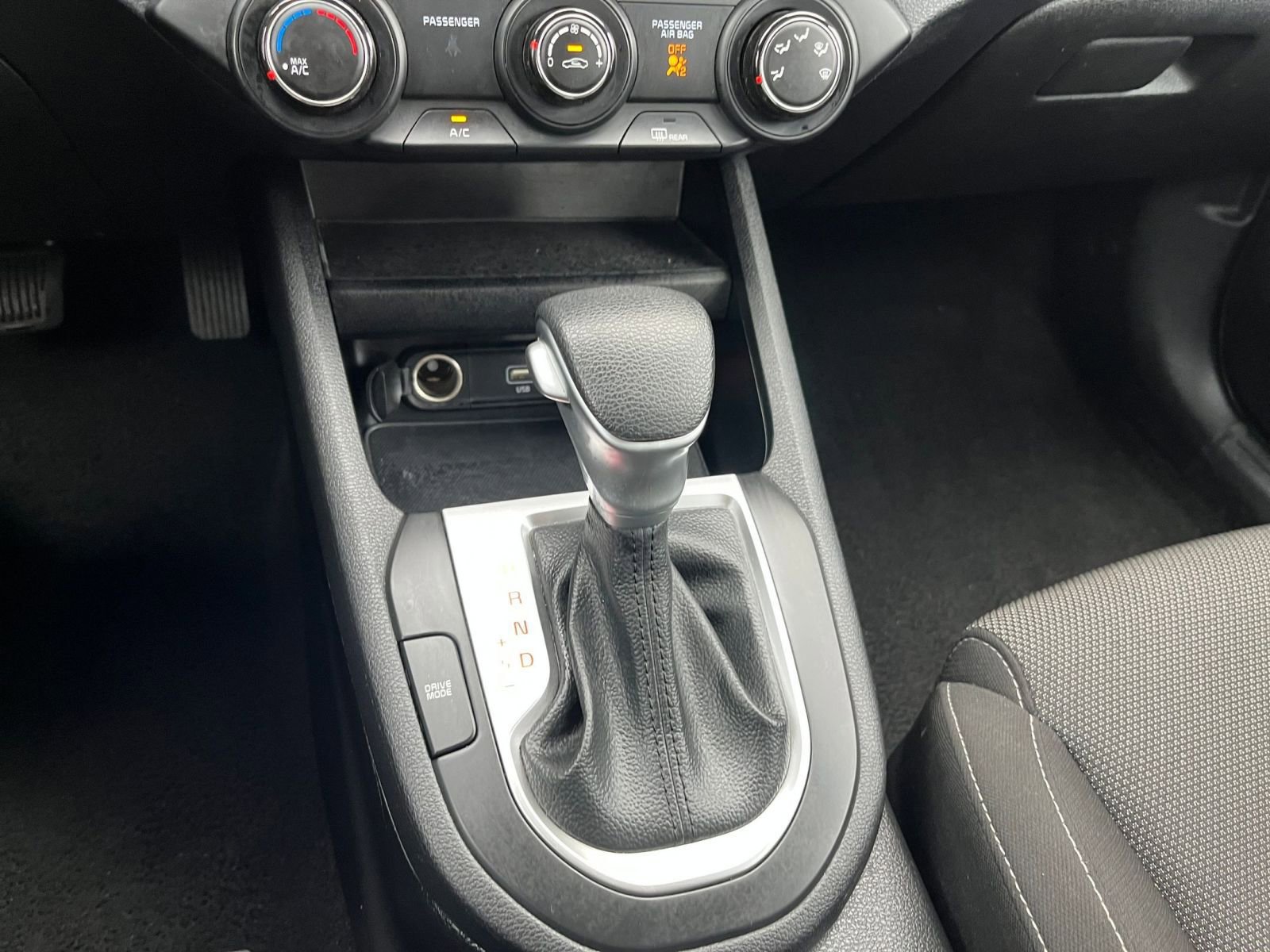 Used 2024 Kia Forte LXS image 38