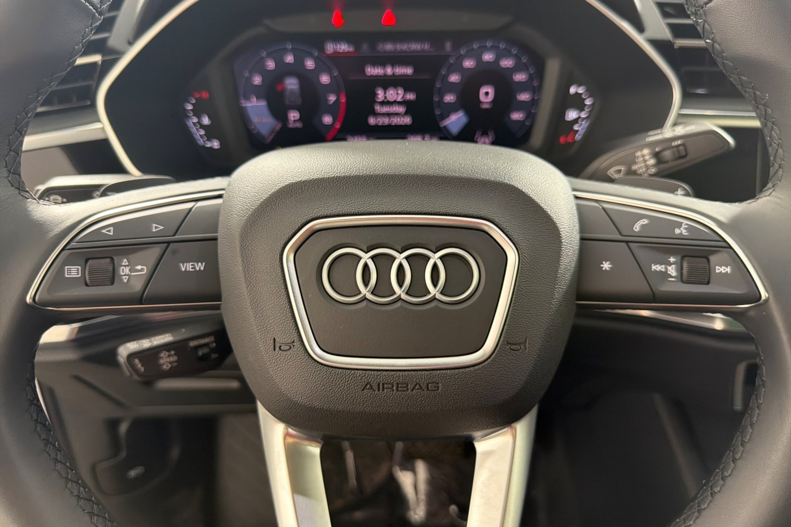Used 2025 Audi Q3 2.0T Premium w/ Convenience Package AWD/4WD image 21